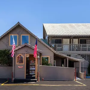  Hotel Econo & Heavenly Village Area
